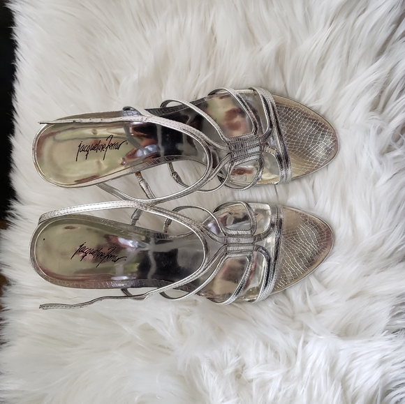 Jacqueline Ferrar Formal Ankle Strapped Heels - Picture 3 of 4